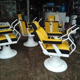 Thanh lý ghế cắt tóc nam